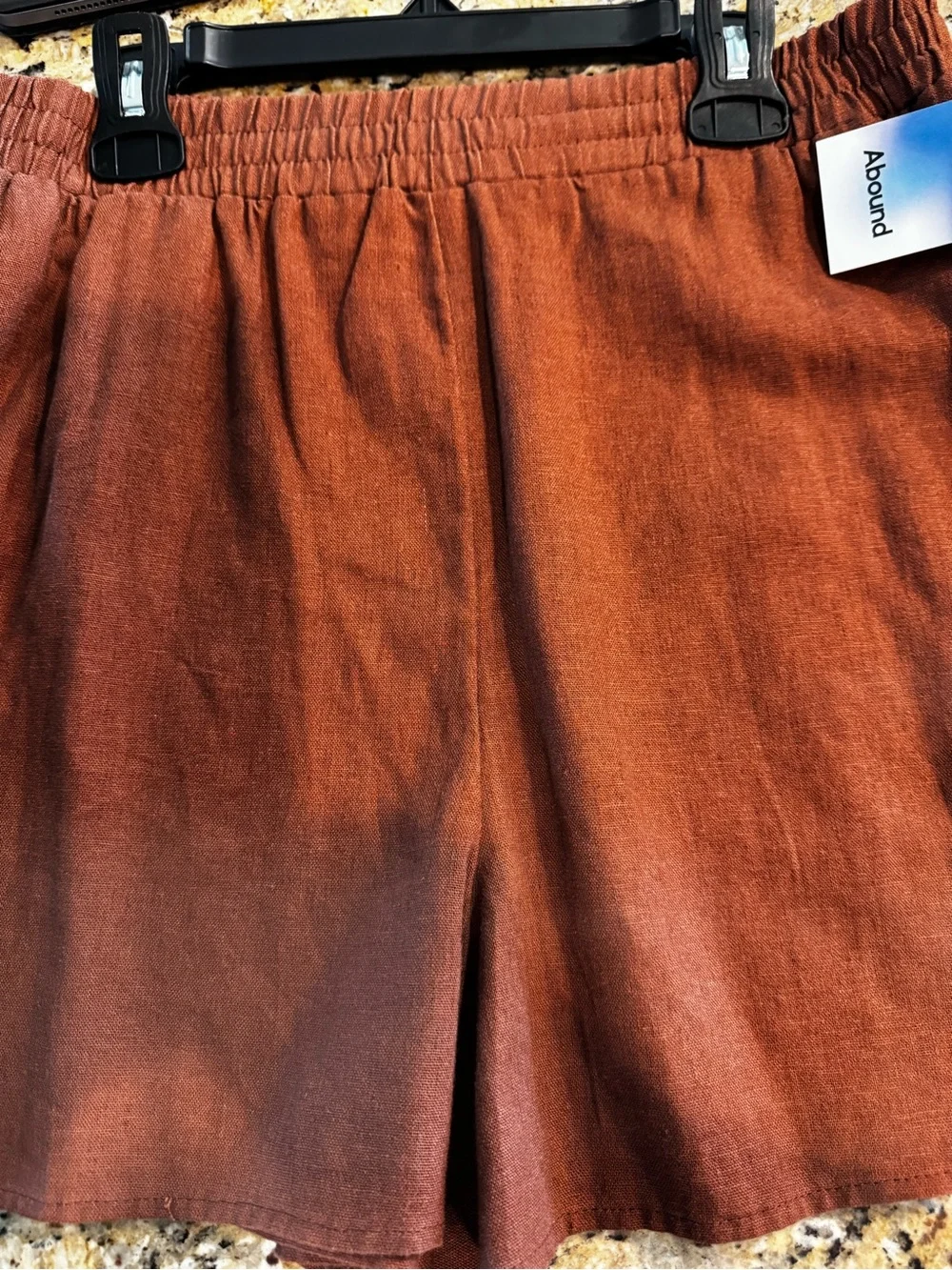 Abound Ladies Shorts in Rust Brown